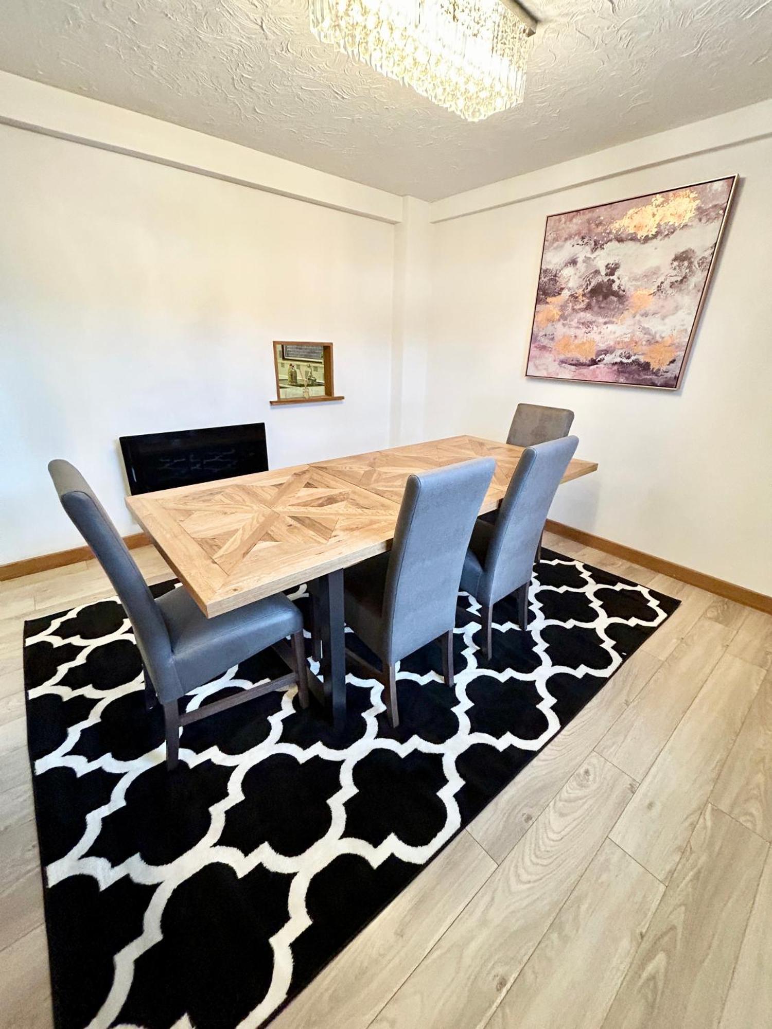 Spacious 3 Bedroom Apartment Close To Marina, 2 Parking Spaces, Kingsize Or Single Beds 南安普敦 外观 照片